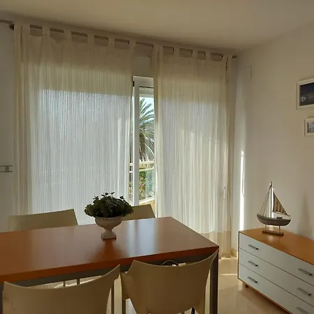 145 Playa Esmeralda, 1-7 Appartement