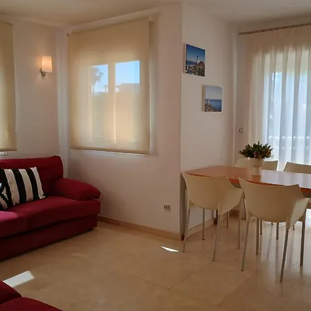 145 Playa Esmeralda, 1-7 * Dénia